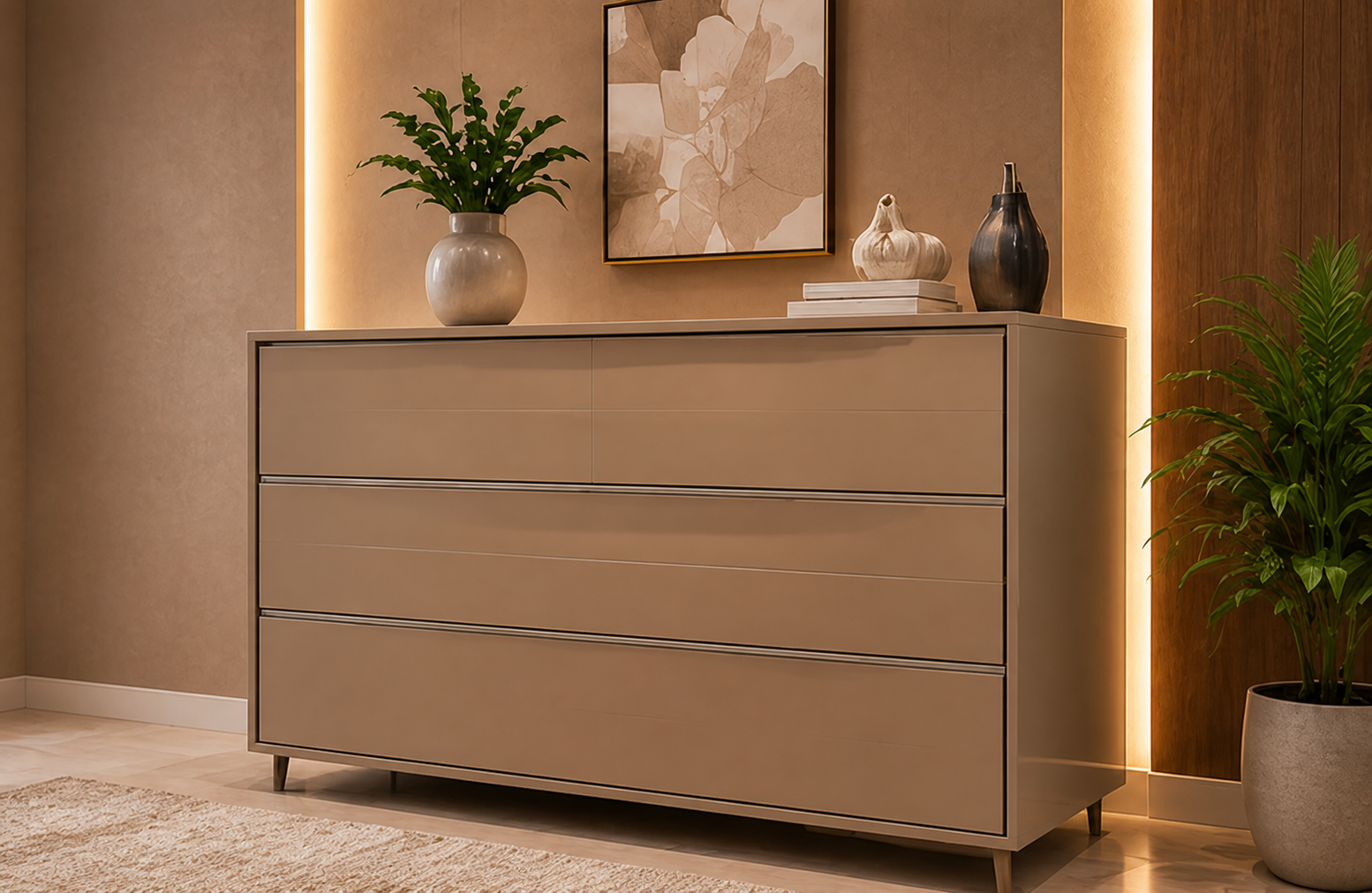 Cômoda de quatro gavetas em ambiente neutro com iluminação vertical.